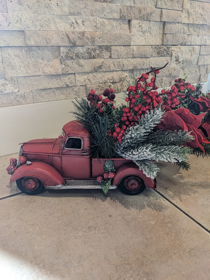Christmas Red Truck Decor, Red Farm Truck Home Decor, Christmas Rustic