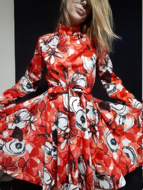 1970's psychedelic floral midi dress