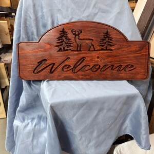 Deer+Pine Trees Welcome plaque