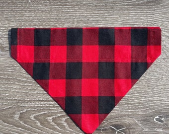 Buffalo Plaid Dog Bandana Over the Collar Personalized, Buffalo check dog bandana, red and black plaid bandana, spring dog bandana, dog gift