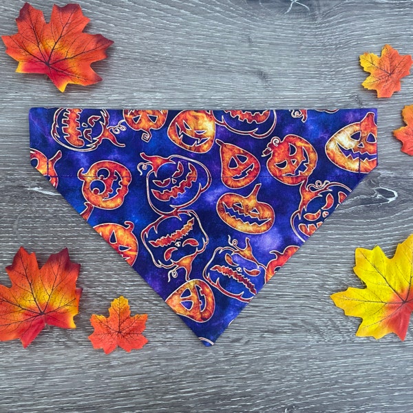 Pumpkin Dog Bandana Over the Collar, Halloween dog bandana, Jack o lantern dog bandana, scary pumpkin, autumn dog bandana, purple dog