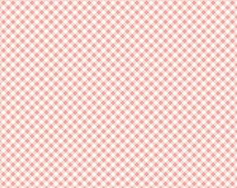 Fabric GINGHAM *Kassidy Coral* 1/16" Diagonal - BEE GINGHAMS - New Beautiful Quilting Cotton Always Continuous Cut For You C12557