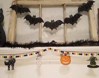 Halloween Mantel, Spooky Halloween Garland, Ghost Party Decor, Creepy Witch Decoration, Cute Trick or Treat Decoration, Haunted House Banner