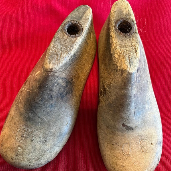 Set of 2- Vintage Child’s wood shoe form