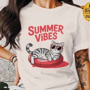Summer Vibes Cat T-Shirt, Cute Kitten Graphic Tee, Casual Women's Fashion, Sunglasses Cat Illustration, Animal Lover Gift