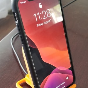 iPhone Wireless Charging Stand image 2