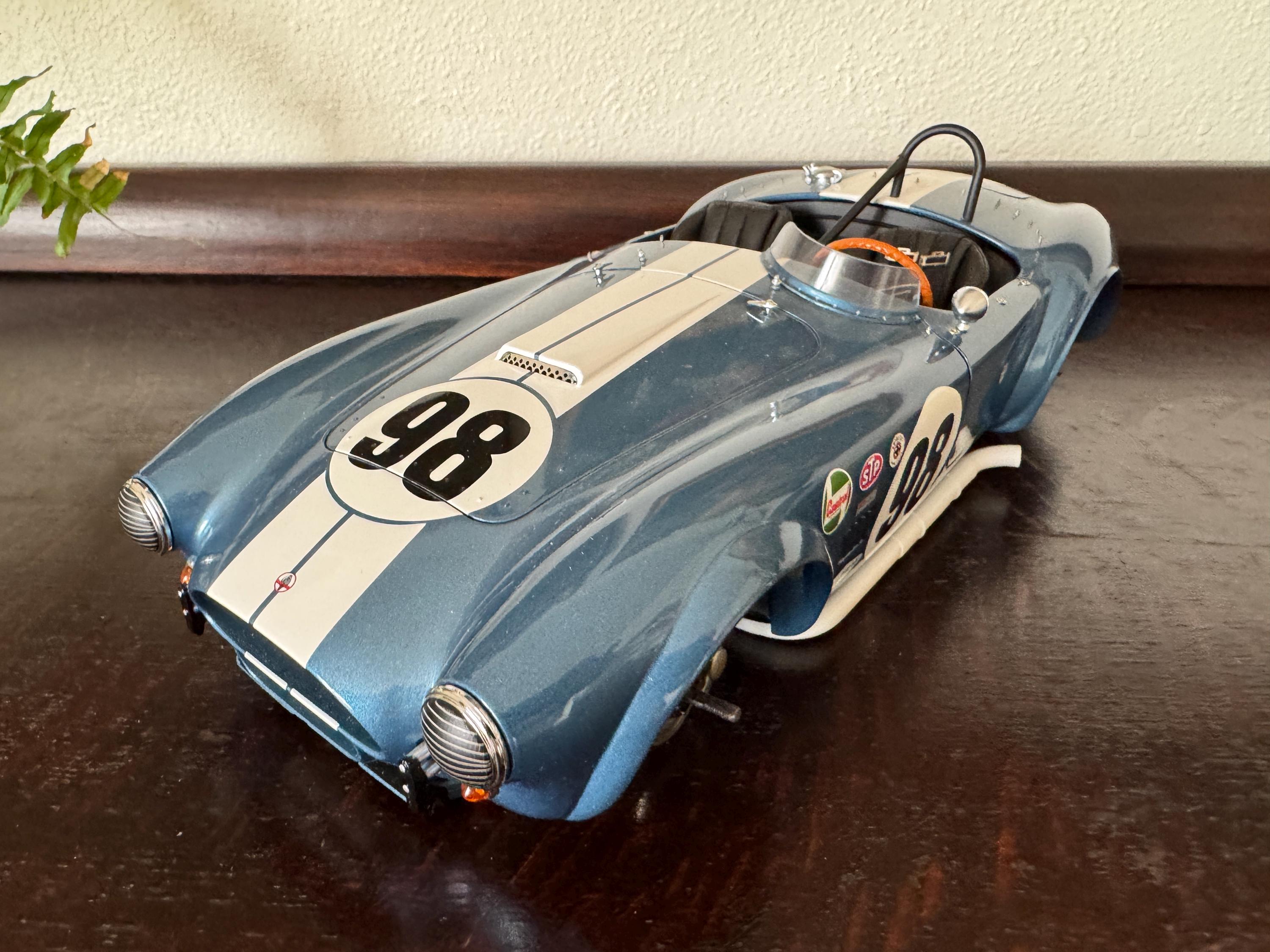 Vintage USRRC Shelby 289 Cobra Limited Edition 1:12 Scale Replica