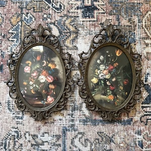 2 Vintage Italian Florentine Frames Vintage Made in Italy Vintage Italian Florentine Frame Pair Vintage Italian Ornate Cast Metal Frame Pair
