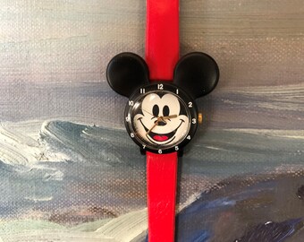 Vintage Disney Musical Mickey Mouse Watch Plays It s a Small World