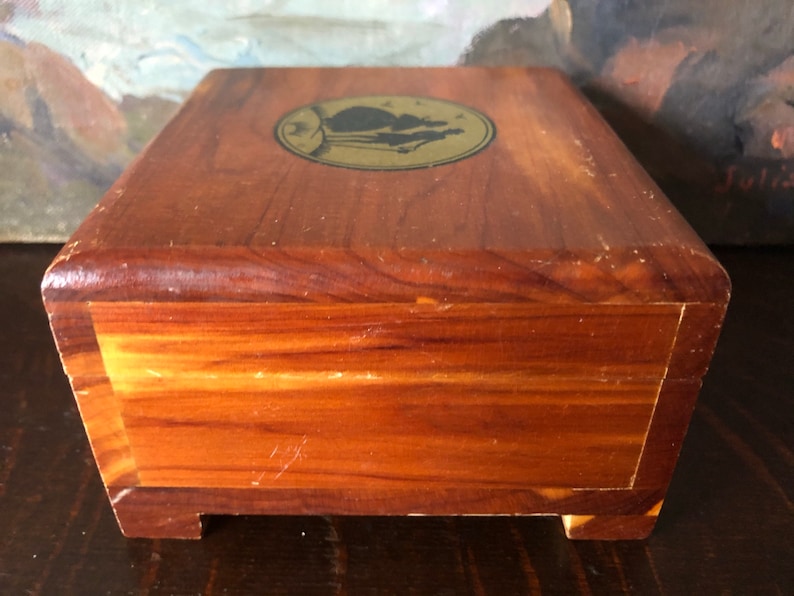 Vintage Cedar Chest Jewelry Box Vintage Cedar Box Vintage Cedar and Brass Lidded Jewelry Box Vintage Victorian Couple Cedar Box Vintage Box