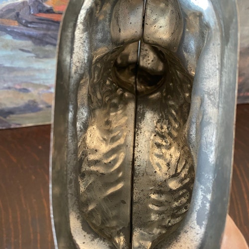 Vintage Bunny Rabbit Two Part Chocolate Mold w/ Clips Vintage German Rabbit Mold Vintage Easter Bunny Vintage Patisserie Vintage Rabbit shops Mold