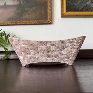 Vintage MCM Metallic Pink Basket Weave Pottery Planter Vintage Shawnee Pink Pottery Planter Vintage Hand Glazed Pottery Vintage Pink Planter