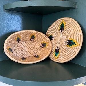2 Vintage Coil Baskets Vintage Coil Basket & Trivet Set Vintage Coil Basket Set Vintage African Basket Pair Vintage Hand Woven Basket Pair