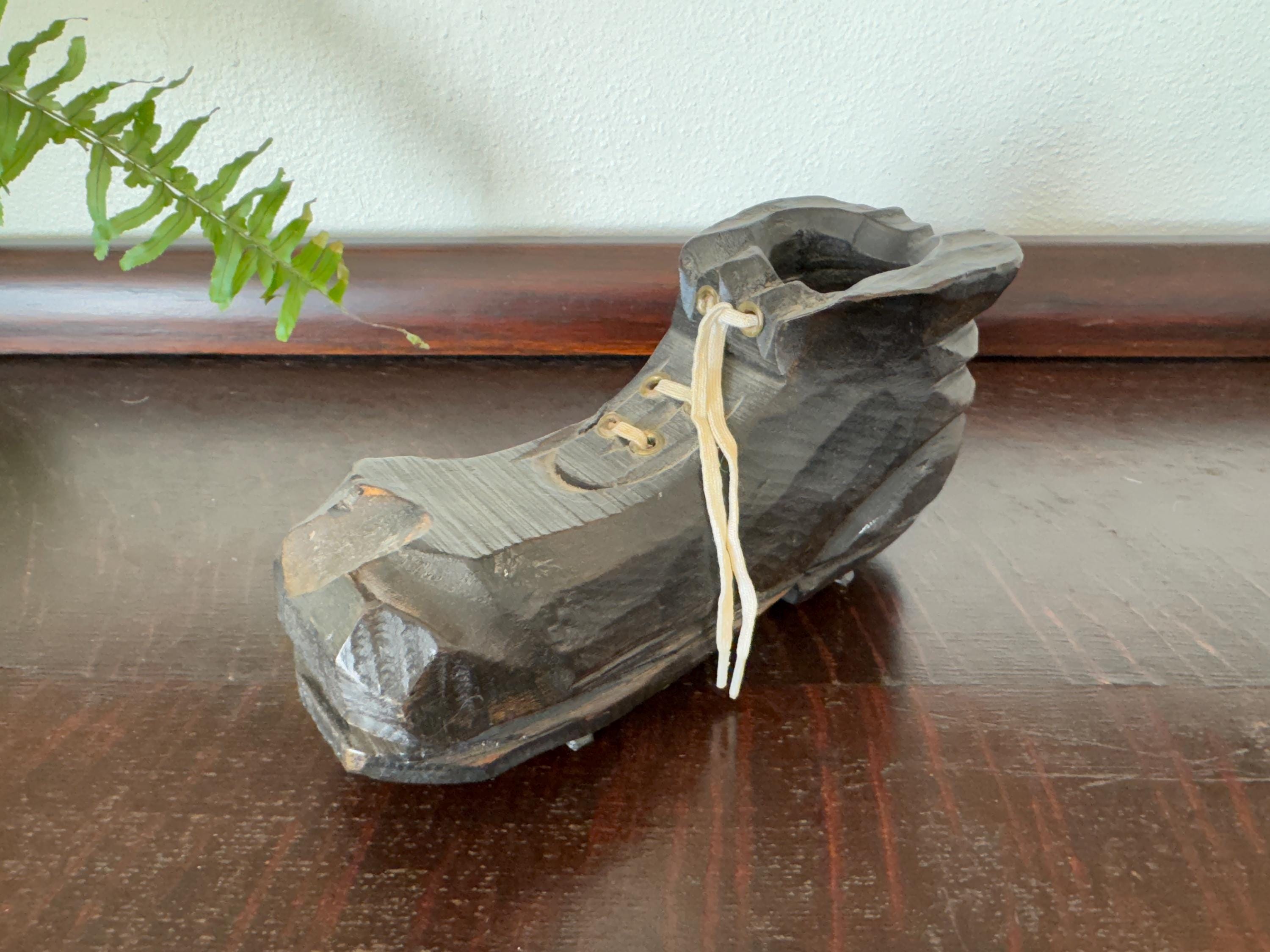 Handmade SHOES FORMEN 中古　言の葉の庭 Vintage Hand-carved German Black Forest Folk Art Wooden 