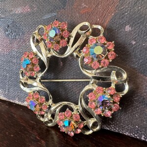 Vintage Aurora Borealis Rhinestone Floral Wreath Brooch Vintage Large Rhinestone Floral Wreath Brooch Vintage Aurora Borealis Floral Brooch