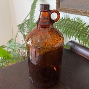 Vintage Clorox Brown Glass Half-Gallon Bottle with Screw-Top Lid Vintage Amber Brown Clorox Glass Bottle 64 oz Embossed Vintage Laundry