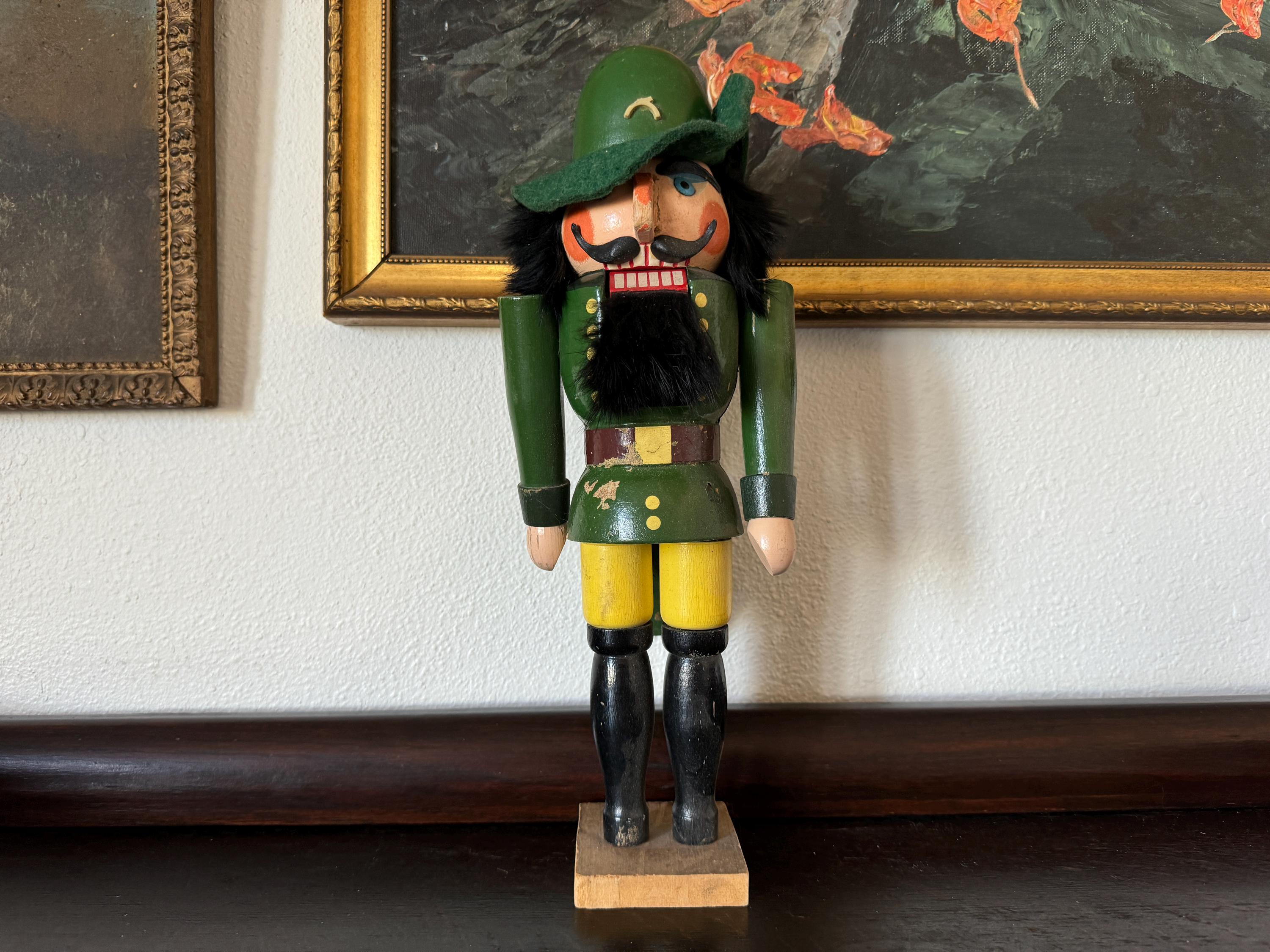 Nutcracker Huntsman - Etsy display picture 1