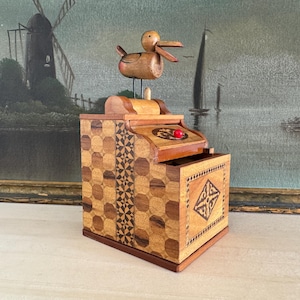 Vintage Folk Art Bird Mechanical Musical Cigarette Dispenser Vintage Marquetry Bird Cigarette Dispenser Vintage Mechanical Cigarette Holder