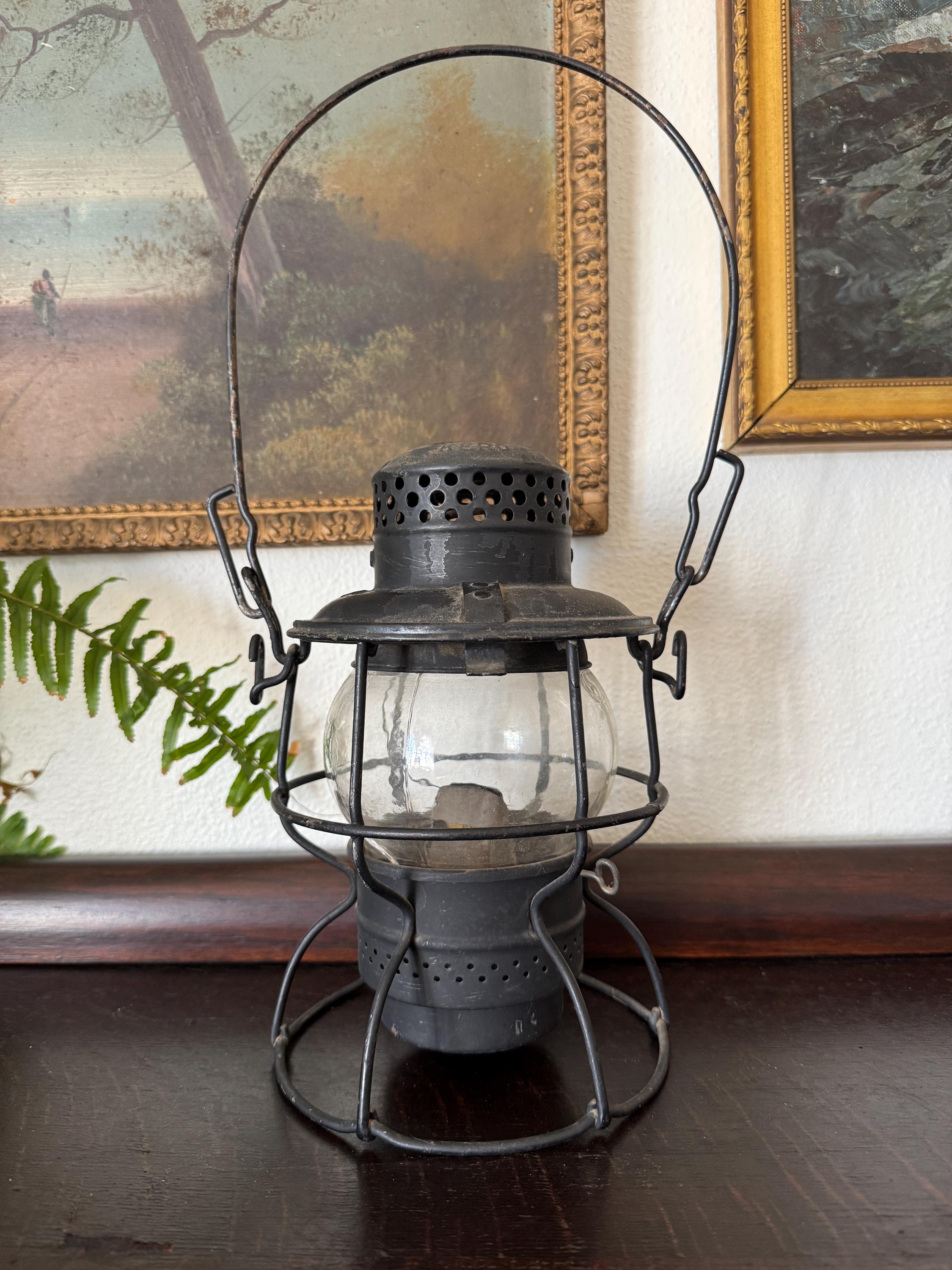 Vintage Adlake (adams & Westlake) Kero Railroad Kerosene Lantern