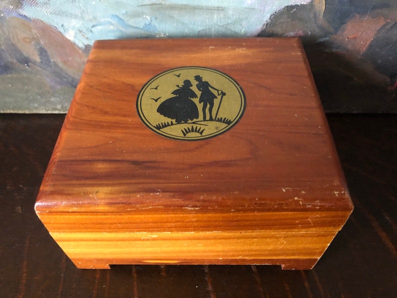 Vintage Cedar Chest Jewelry Box Vintage Cedar Box Vintage Cedar and Brass Lidded Jewelry Box Vintage Victorian Couple Cedar Box Vintage Box