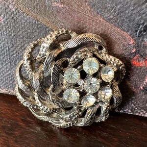 Vintage Bird&#39;s Nest Rhinestone Brooch Vintage Crystal Rhinestone Flower Brooch Vintage Silver Rhinestone Brooch Vintage Rhinestone Brooch