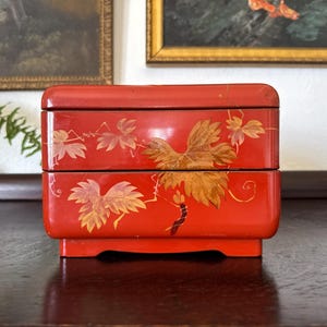 Vintage Lacquered Wood Mother of Pearl Inlay Footed Obento Box Vintage Japanese Lacquer Ware Red Jubako Two-Tier Lidded Wooden Box