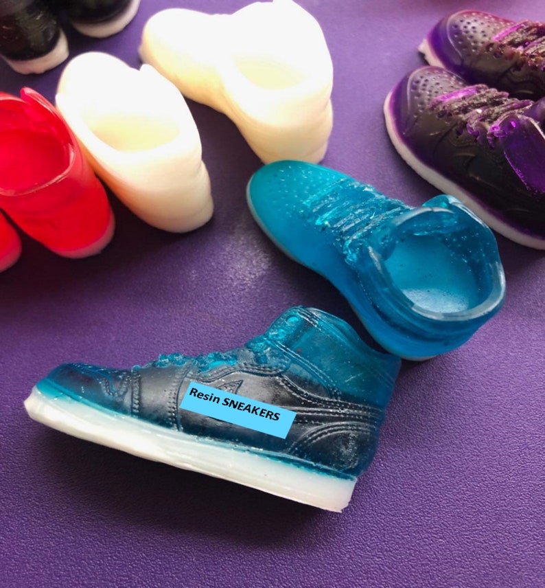 moldy nike shoes