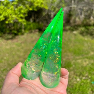 UV Green Oni Horns