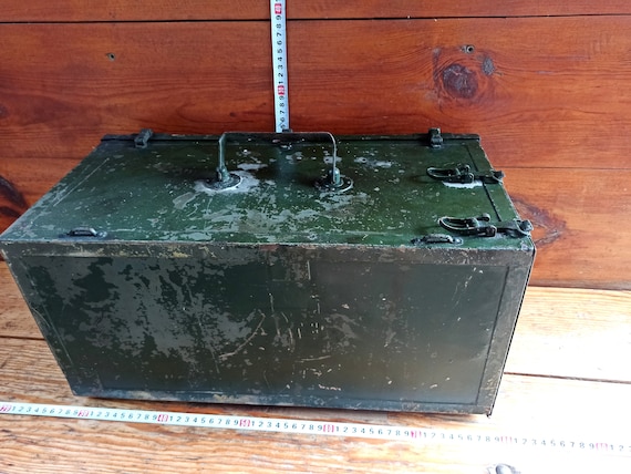 Vintage Army Radio RPU 1 for Conducting Political Work in the