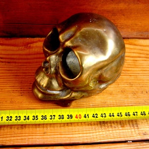 Vintage bronze skull. Antique bronze figurine for your desktop. Human skull. Bronze Devil. Bronze skull. Figure of a skull. Antique gift.