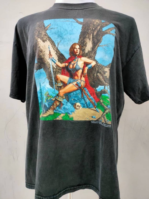 Clyde Calowell Art Vintage T-Shirt