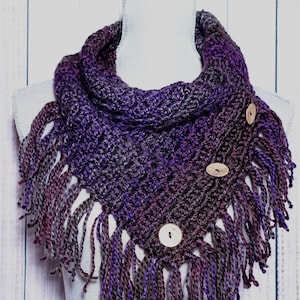 Cowl scarf, handmade, scarf, thick cowl scarf, button neck cowl, 3 button fringes cowl, button scarf, handmade cowl, handmade scarf, winter.