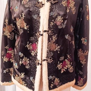 Vintage Embroidered Silk Brocade Jacket: Faux Fur Trim, Asian Style