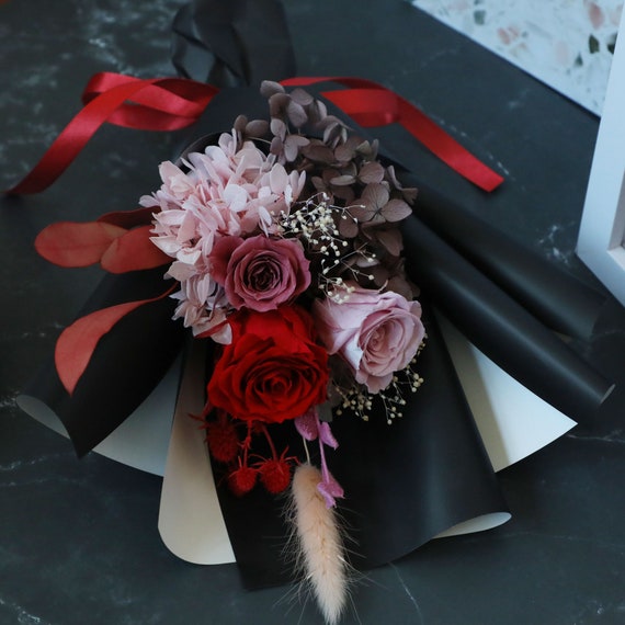 Eternal Flower Keychain – moongiftflower