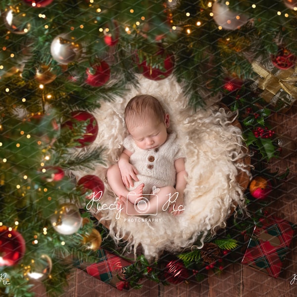 Newborn Christmas digital backdrop, overhead, newborn nest, Christmas nest, newborn Christmas tree red digital backdrop, red, gold