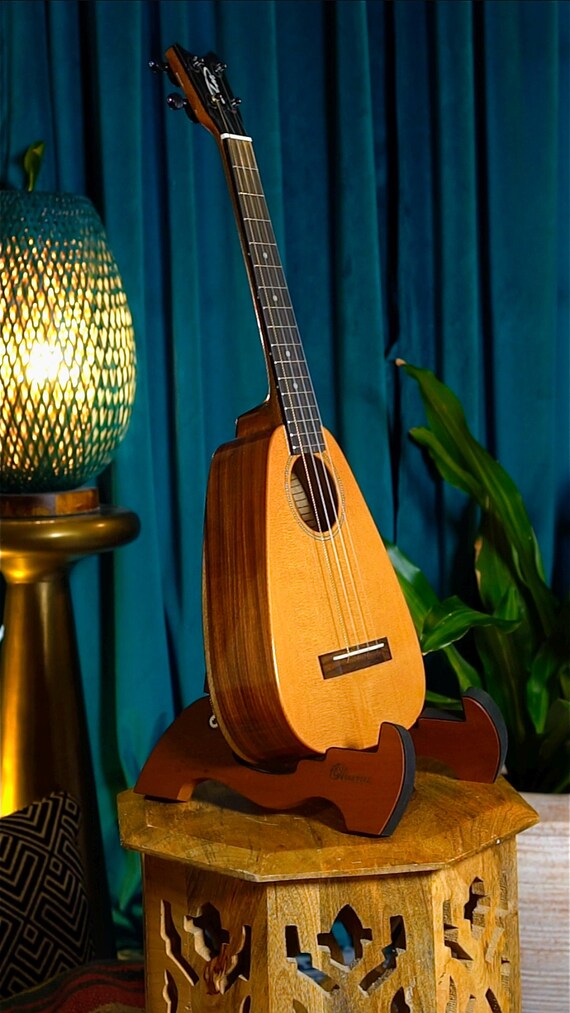 Romero Creations Tiny Tenor Vibrante Ukulele – Big Sound in a Compact Size