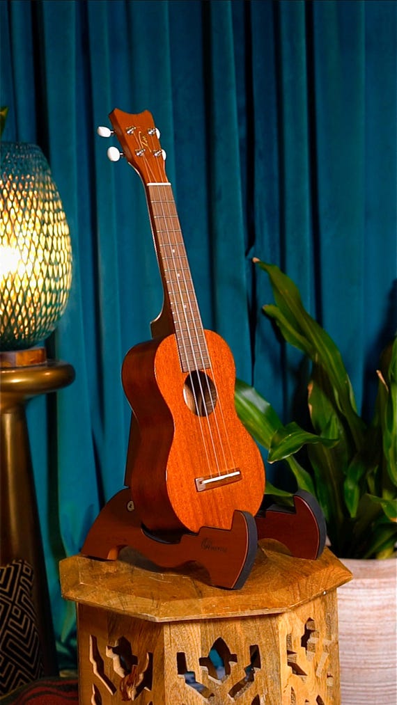 Romero Creations & Daniel Ho Signature Vintage Soprano Ukulele – Designed for Exceptional Tone and Playability