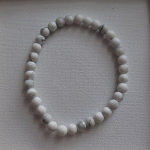 White Howlite Raw 6mm beads Spring bracelet image 3