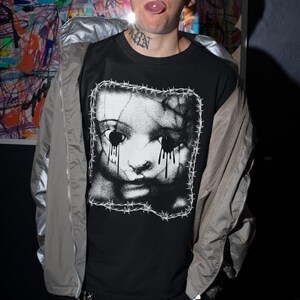 Alternative Nu Goth Clothing Women Men Aesthetic - Doll Horror Fan T-Shirt