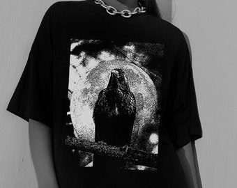 Ropa Alternativa Nu Goth - Streetwear Grunge - Crow Moon - Camiseta Gráfica Unisex