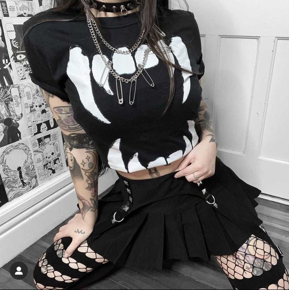 Ropa alternativa Goth Camisas Estética - Etsy México