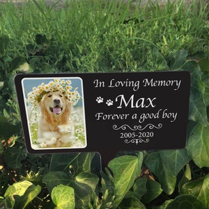 Custom Garden Pet Memorial Stake, Gardener Gift, Mom&#39;s Garden, Dad&#39;s Garden, Pet Memorial Sign, Garden Stake, Metal Yard Sign, Outdoor Sign