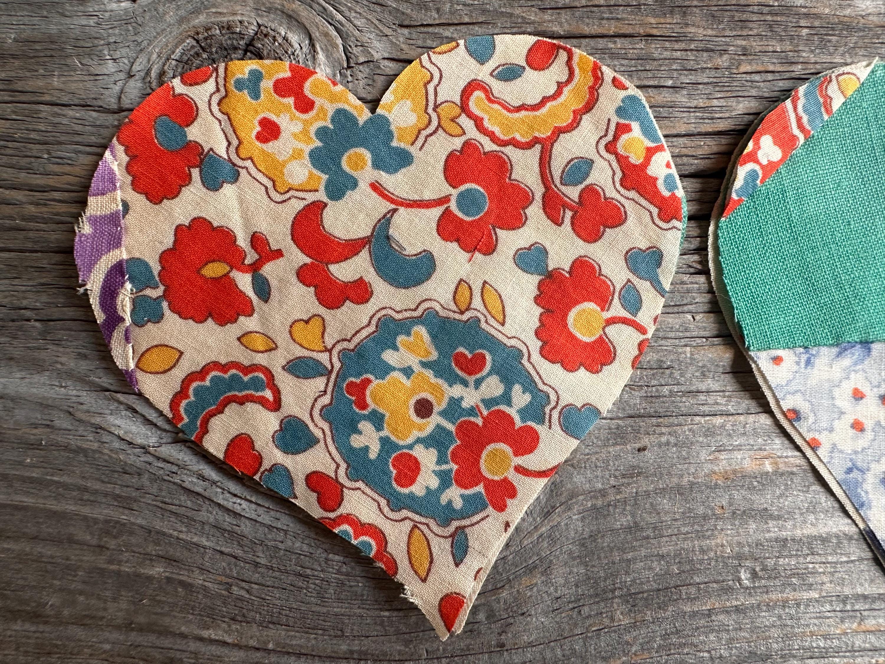 1930年代のヴィンテージキルト、ハンドメイド、アップサイクル、ハート