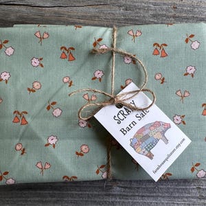BARN SALE Fabric 34&quot; x 44&quot; Floral Riley Blake Designs Fabric Quilt Cotton