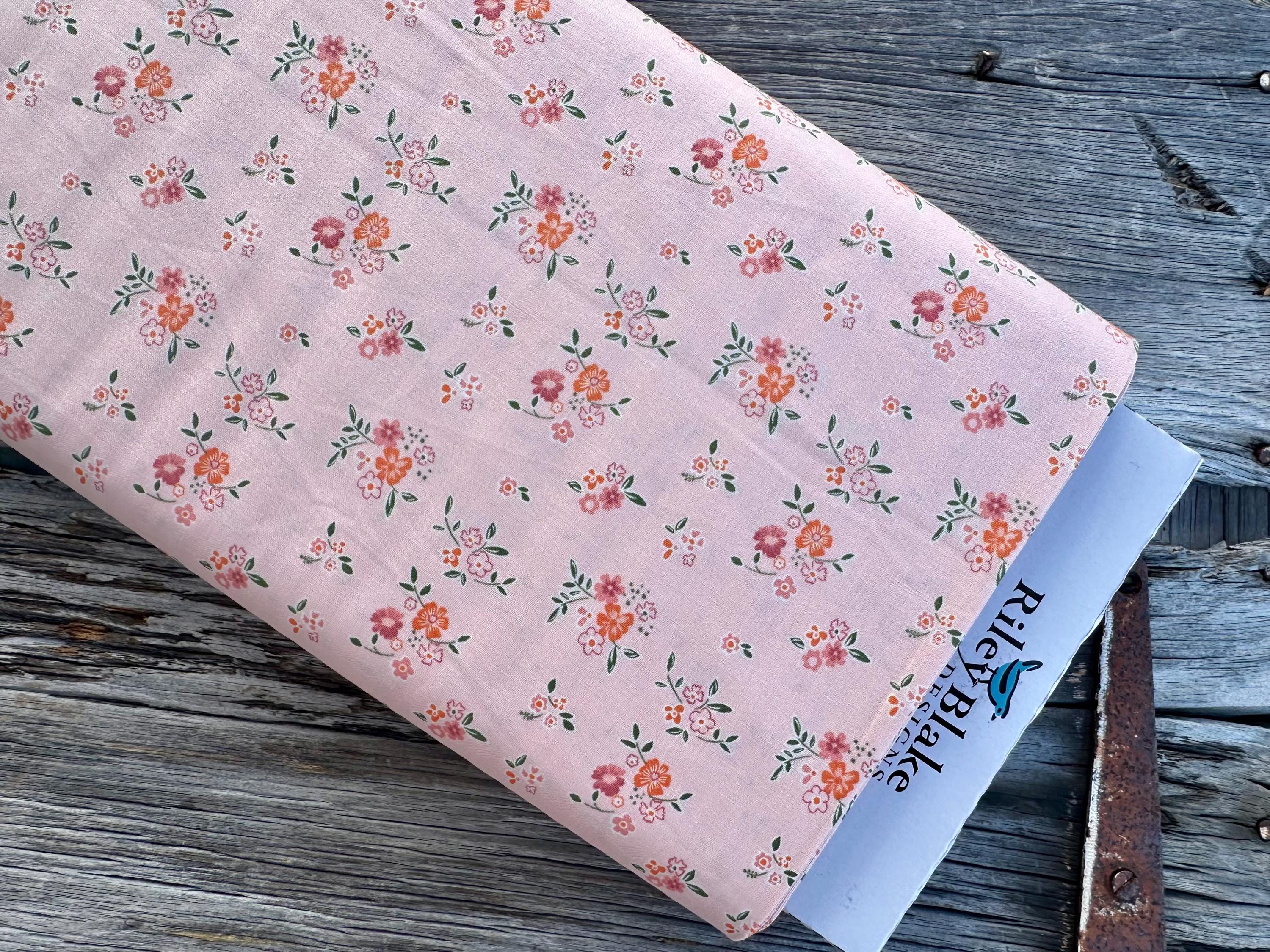 Fabric SPRINGS IN TOWN Soft Coral Pink Floral Ditsy Flowers Riley Blake Designs Fabrics Cotton for Quilting Crafts Sewing Apparel