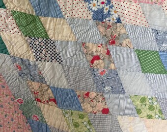 アンティークキルト 1930年代のパッチワーク手縫いキルトアンティークキルトコットン69 x