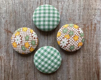 Buttons Vintage - Set of 4 Handmade Fabric Covered Buttons Size 1.5 inches