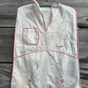 Vintage Embroidered Laundry Storage Bag Hankies Socks Linen Parrot Flowers Storage Bag Hanger Trim Nice Home Decor image 1