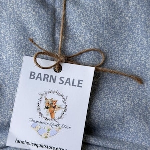 BARN SALE Fabric 32&quot; x 42&quot; Vintage Calico Fabric Apparel and Quilt Cotton