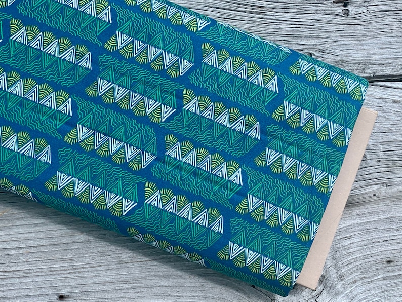 Free Spirit Fabrics One Mile Radiant by Anna Maria/'s Conservatory LOTUS midnight color Cotton Fabric Quilting Crafts Sewing